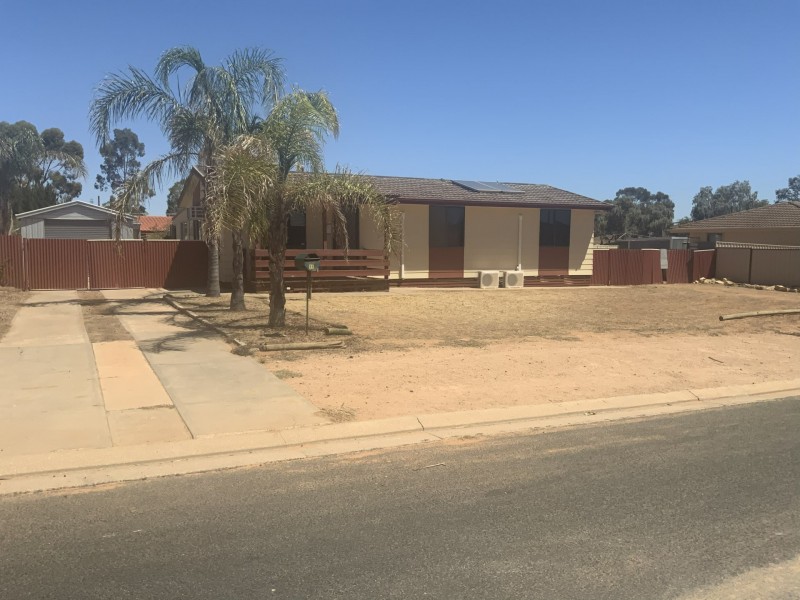 11 Hardwick Street, Barmera SA 5345