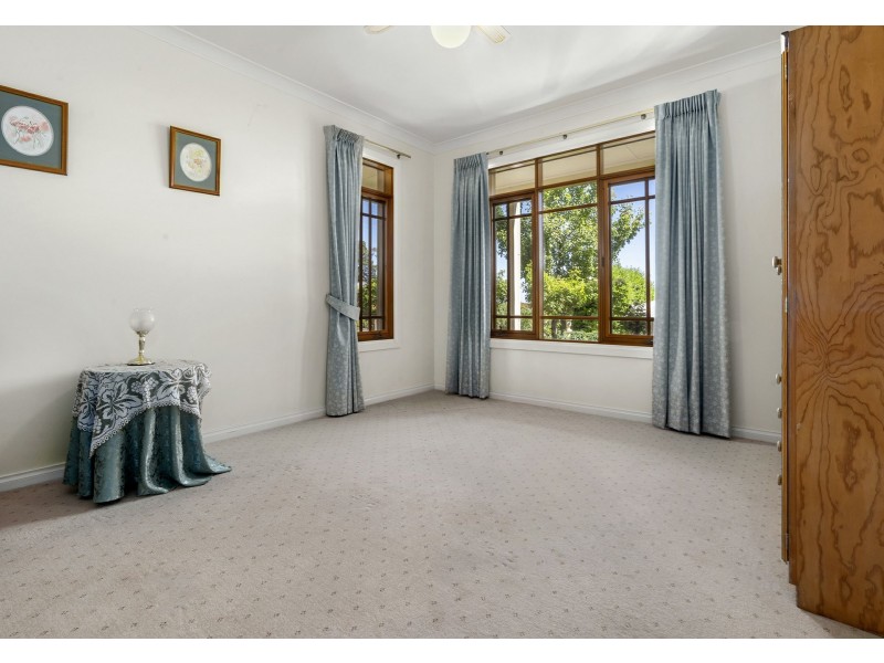 22 McMillan Street, Loxton SA 5333