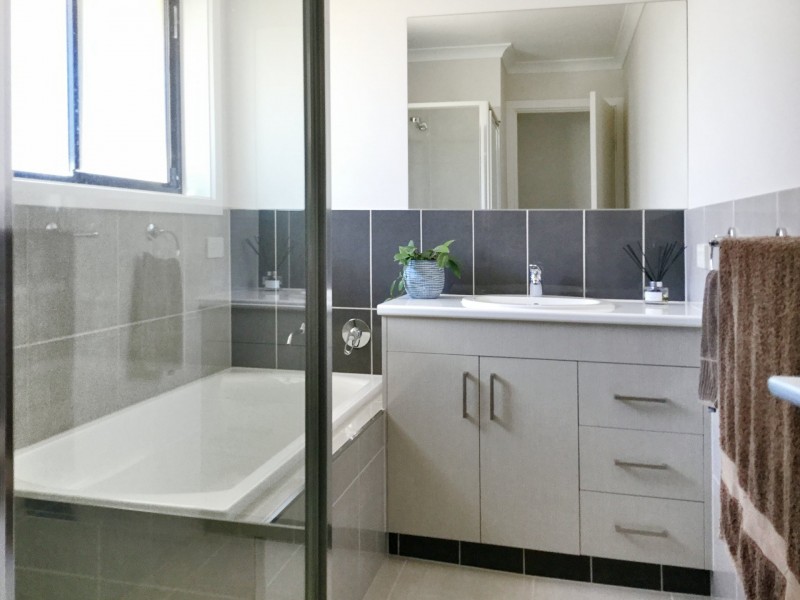 6 Eyre Street, Loxton SA 5333