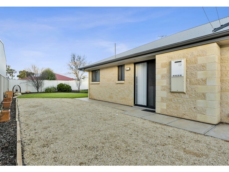 6 Eyre Street, Loxton SA 5333