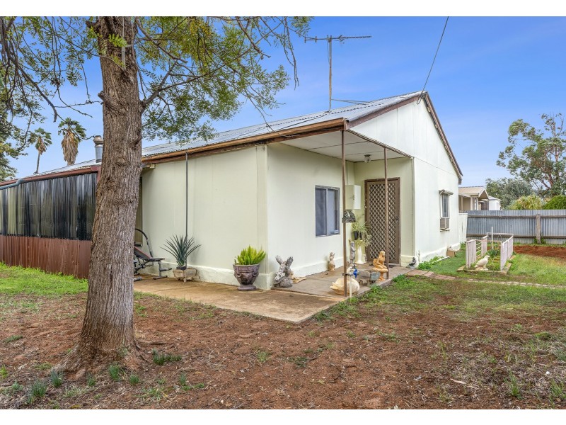 1 Hatch Street, Glossop SA 5344