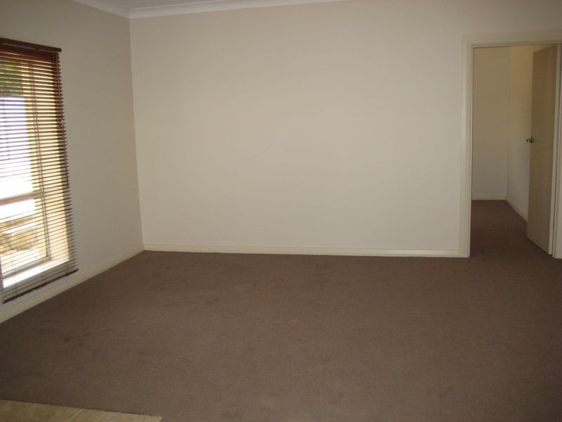 27 Kay Ave, Berri SA 5343