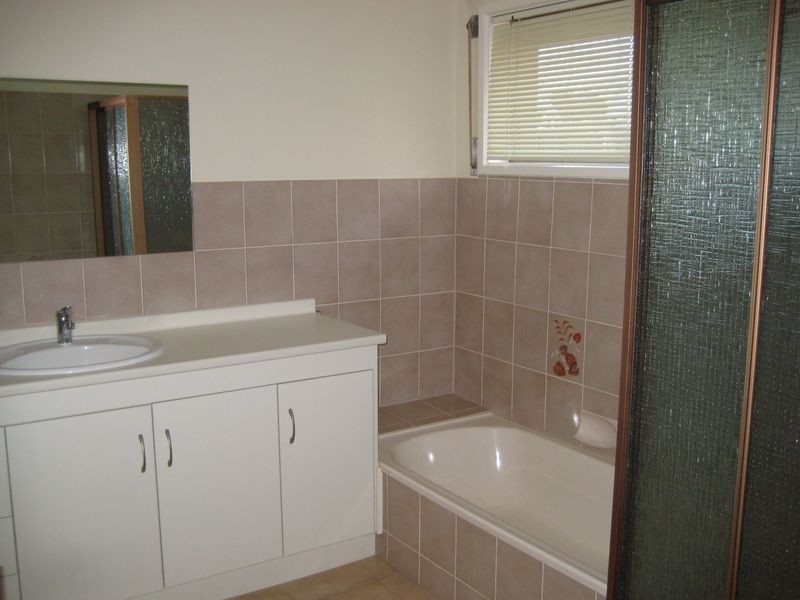 39 Pomroy Cres, Lyrup SA 5343