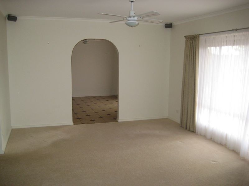 39 Pomroy Cres, Lyrup SA 5343