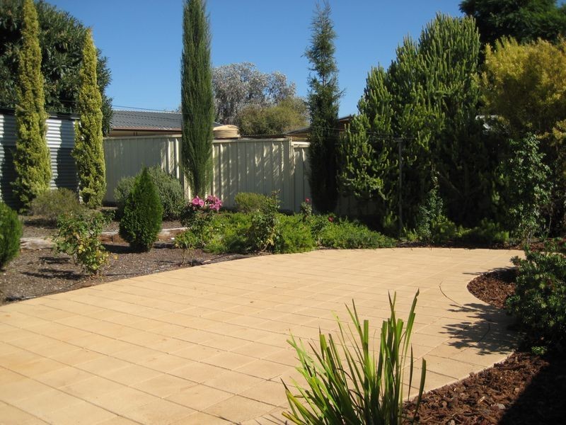 5 Hilltop Drive, Loxton SA 5333