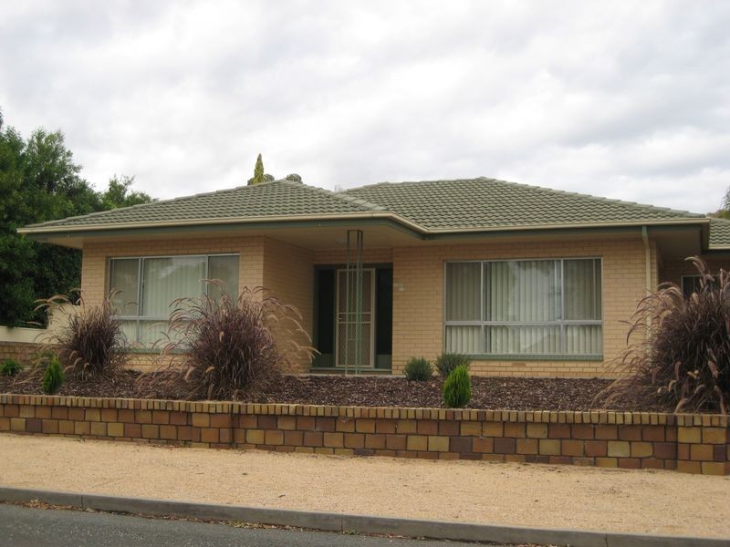 5 Hilltop Drive, Loxton SA 5333