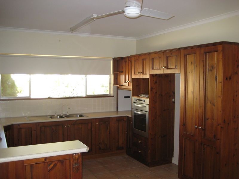 5 Hilltop Drive, Loxton SA 5333