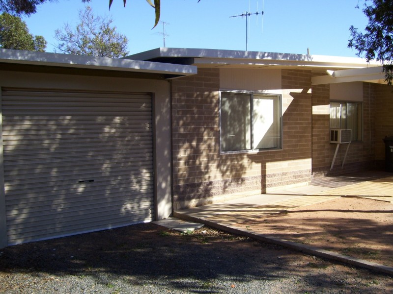Unit 2/10 Mortimer Road, Berri SA 5343