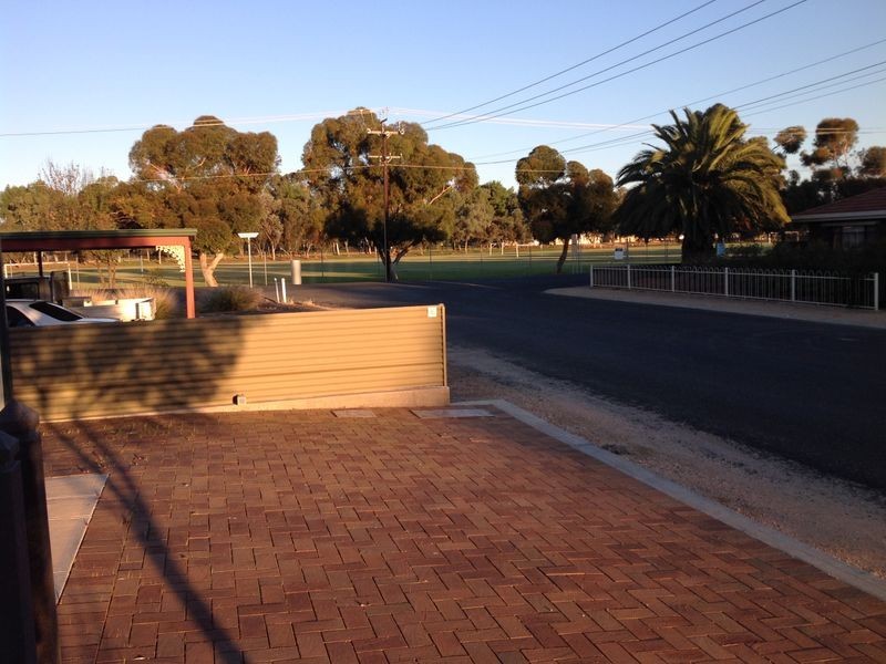 4 Hale Street, Renmark SA 5341