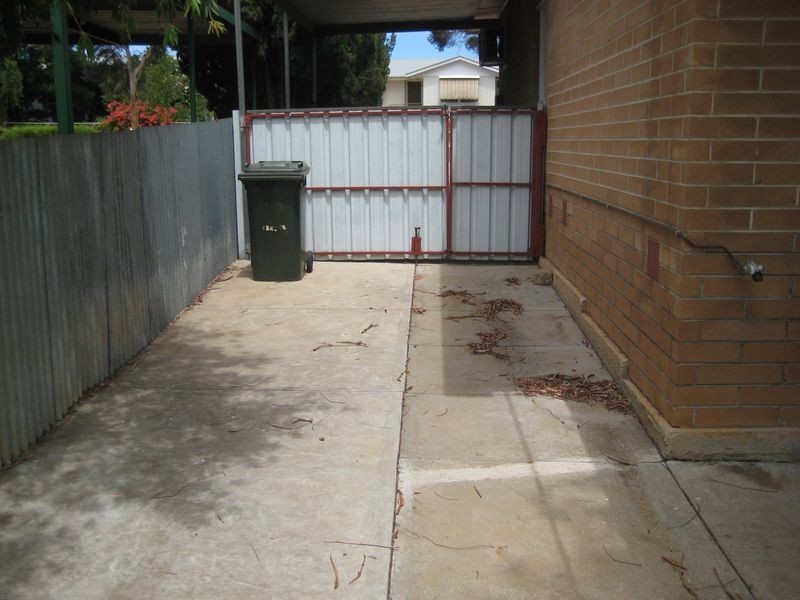 32 Hayward Tce, Loxton SA 5333