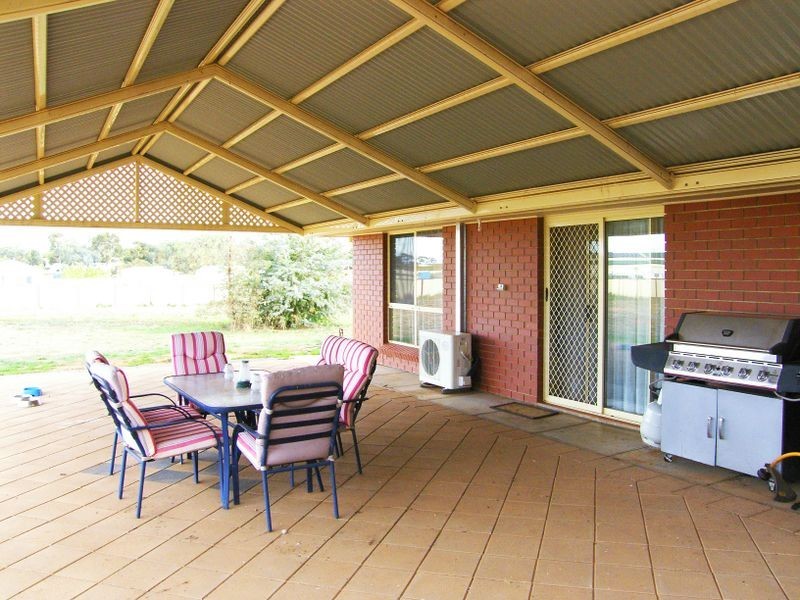 18 French Road, Loxton SA 5333
