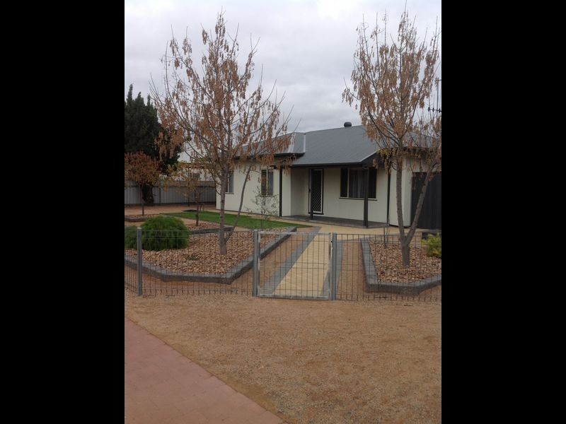 43 Railway Terrace, Renmark SA 5341
