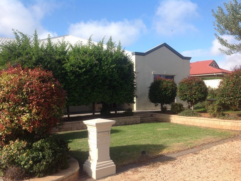 2 Huckstep Court, Berri SA 5343