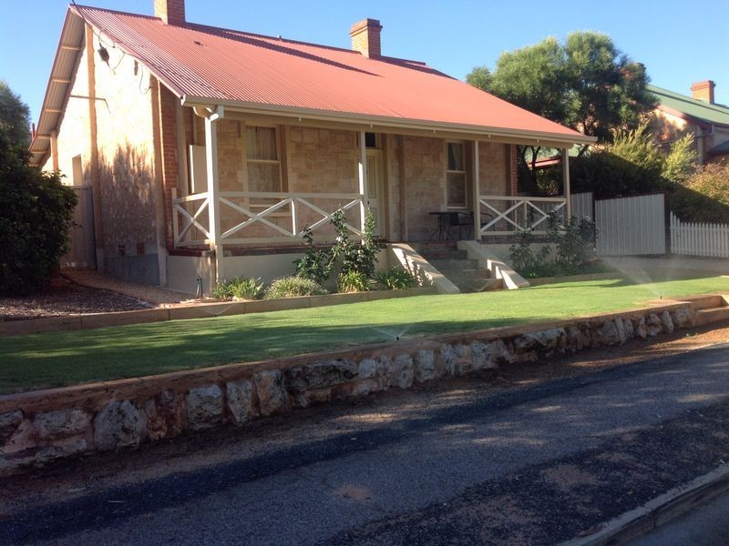 2 Coneybeer Street, Berri SA 5343