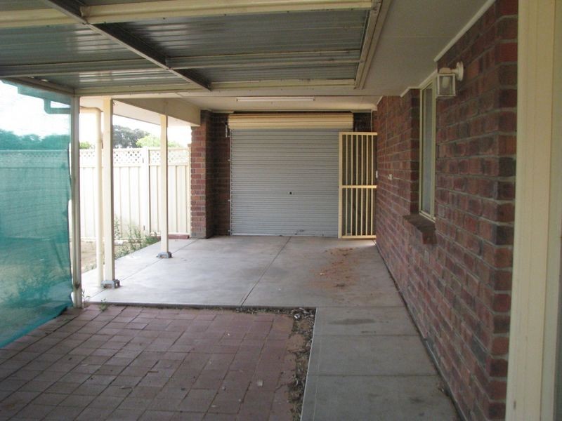 8 Tomlinson Court, Loxton SA 5333