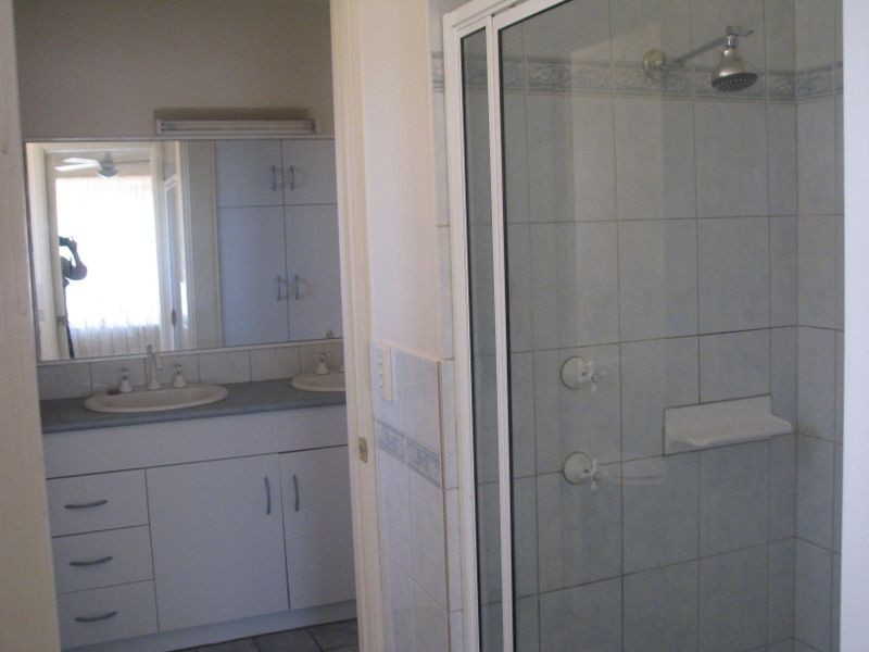 8 Tomlinson Court, Loxton SA 5333