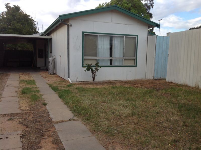 4 Coombe Street, Berri SA 5343