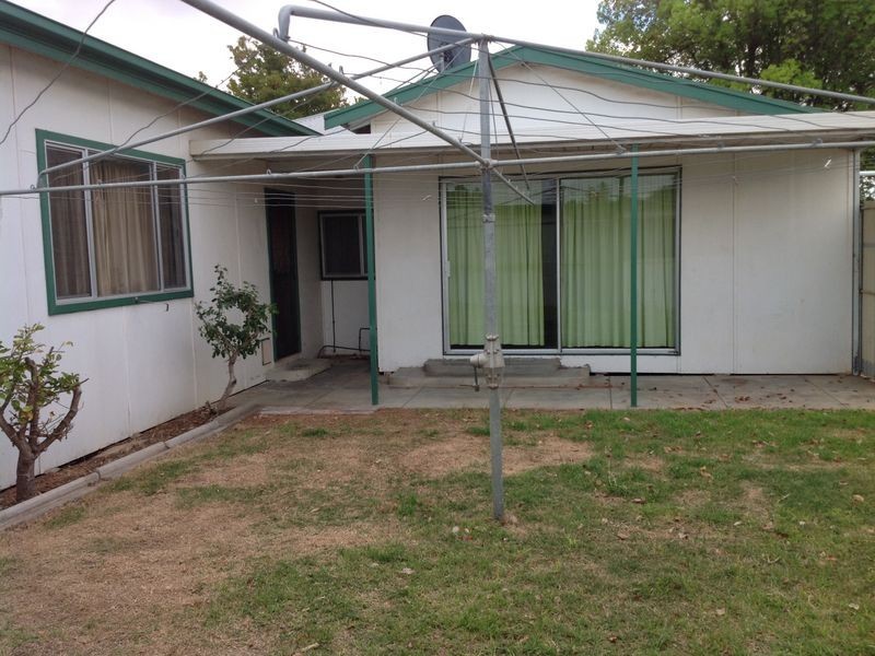 4 Coombe Street, Berri SA 5343