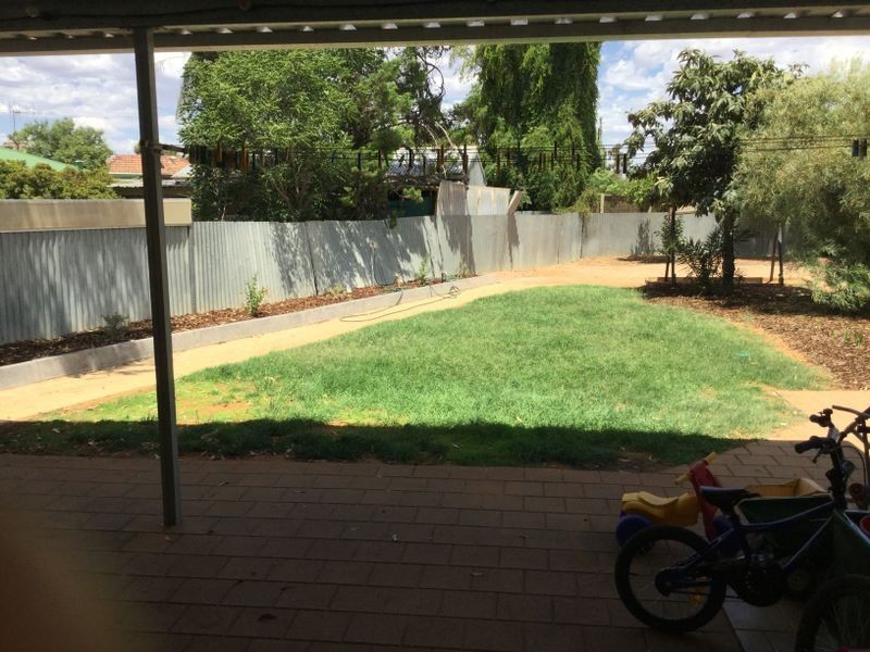 1 Quondong Street, Renmark SA 5341