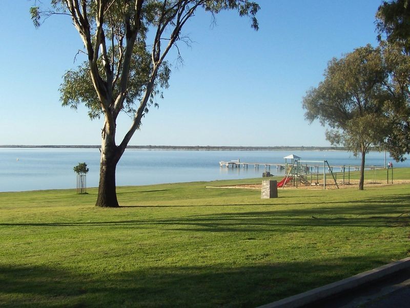 7 Eyre Street, Barmera SA 5345