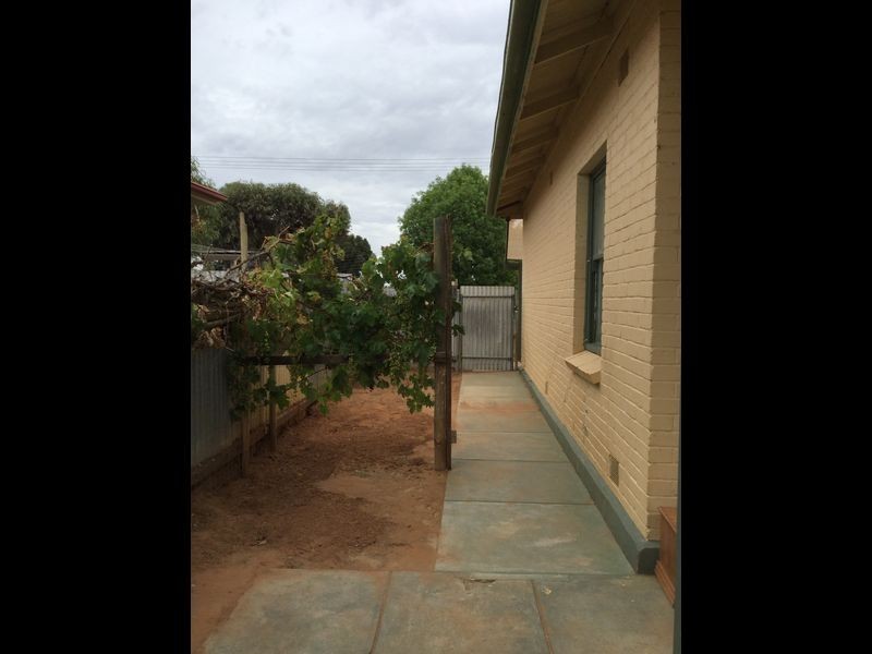 7 Eyre Street, Barmera SA 5345