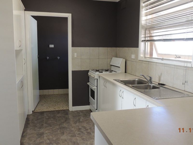 29 Village Road, Hackham West SA 5163