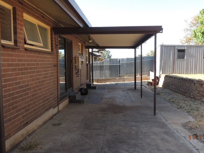 29 Village Road, Hackham West SA 5163