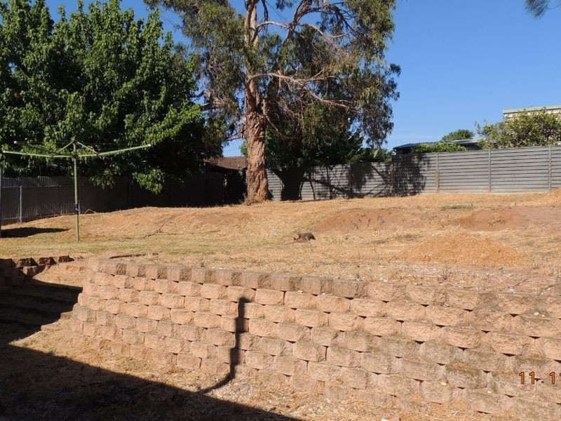 29 Village Road, Hackham West SA 5163