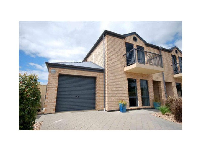 2a Chamberlain Drive, Christie Downs SA 5164