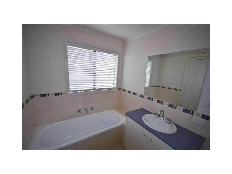 2a Chamberlain Drive, Christie Downs SA 5164
