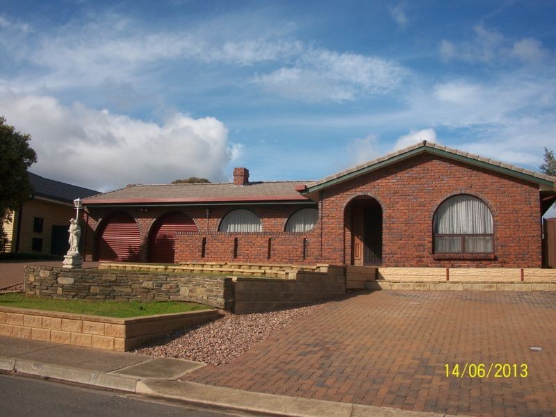 21 Neeangarra Crescent, Hallett Cove SA 5158