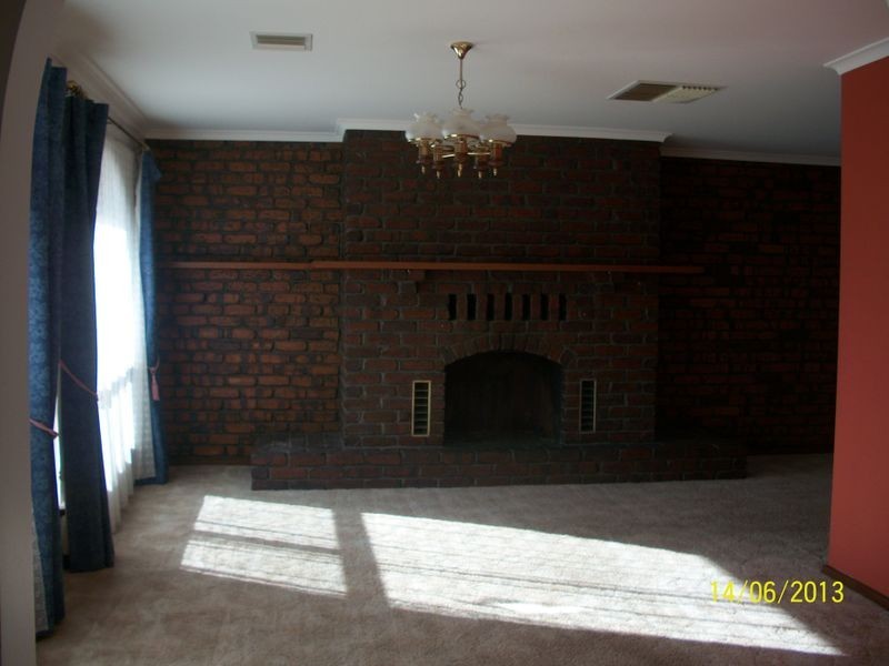 21 Neeangarra Crescent, Hallett Cove SA 5158