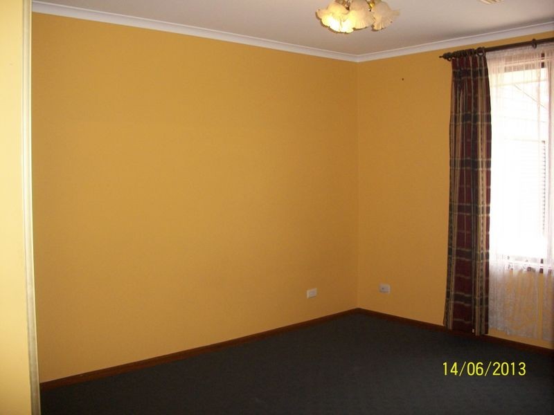 21 Neeangarra Crescent, Hallett Cove SA 5158