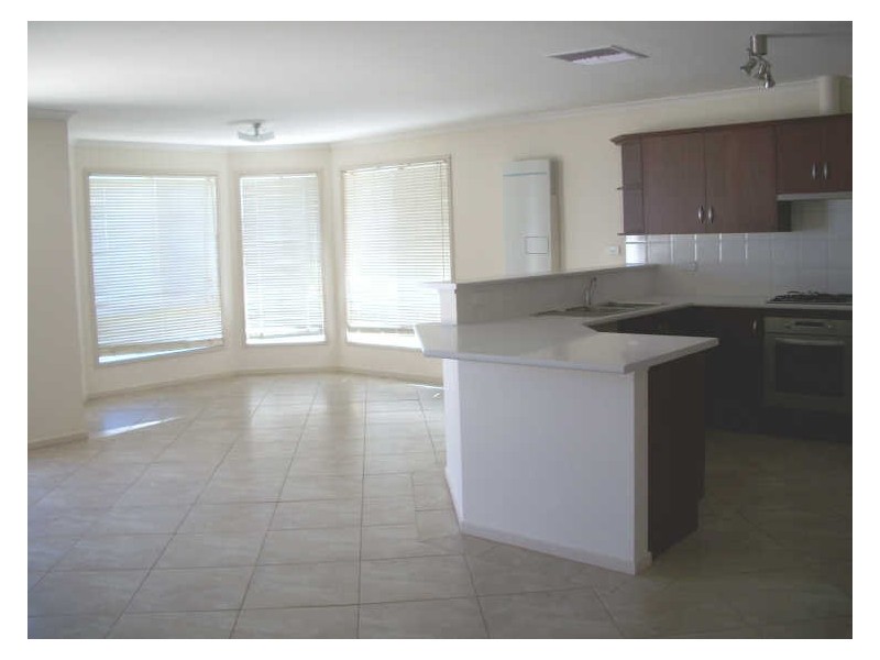 14 Yeltana Avenue, Huntfield Heights SA 5163