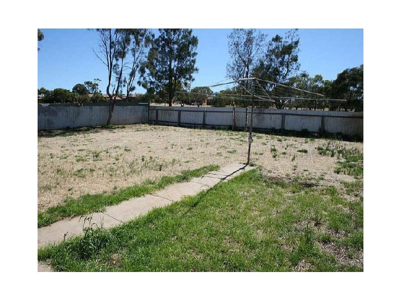 20 Oslo Crescent, Hackham SA 5163