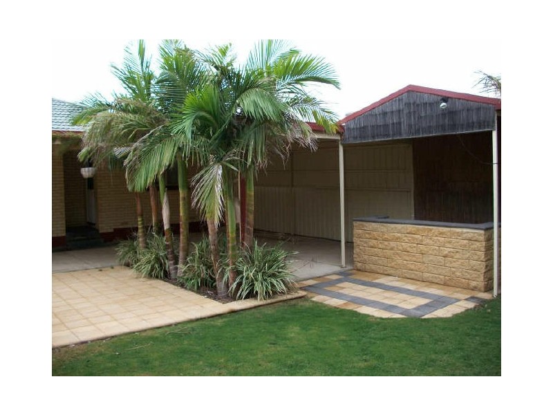 7 Woodstock Avenue, Christie Downs SA 5164