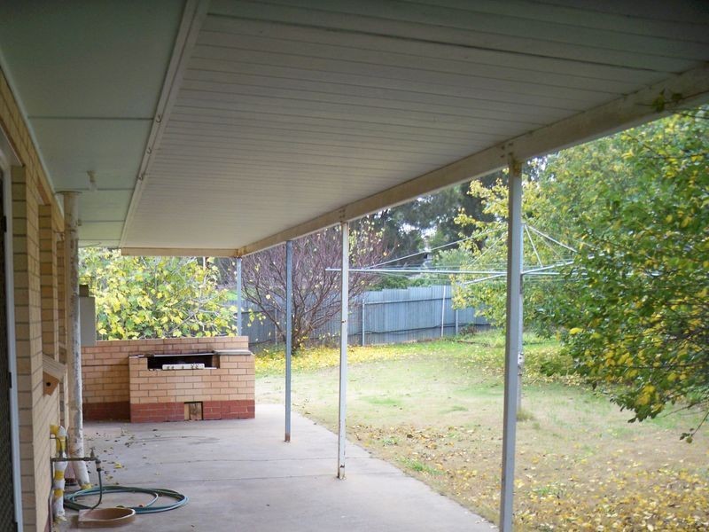 4 Hender Avenue, Port Noarlunga SA 5167