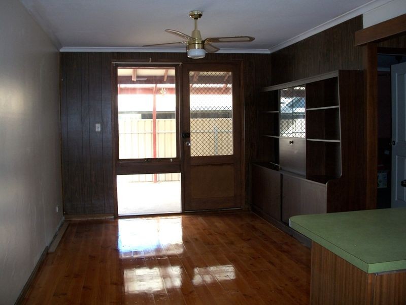 3 Cecilia Rd, Christie Downs SA 5164