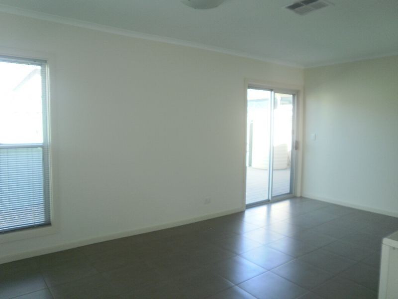 2 Quadrant Terrace, Seaford SA 5169