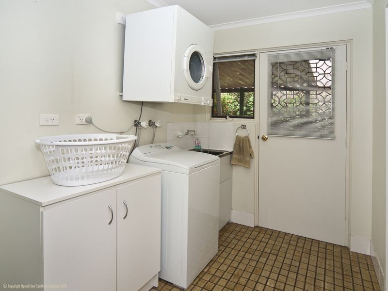 11 Golflands View, Morphett Vale SA 5162