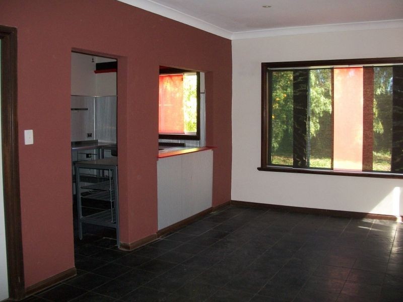 11 Sandhurst Ave, Noarlunga Downs SA 5168