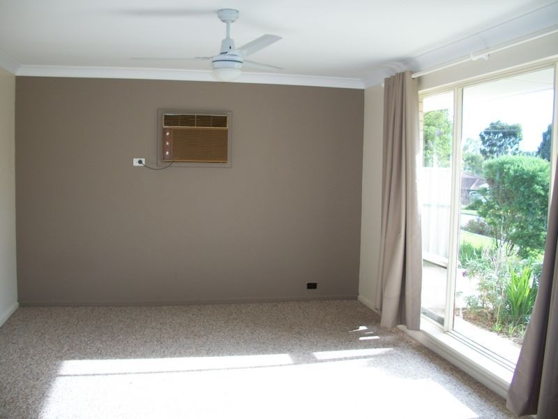 26 Desmond Road, Hackham SA 5163