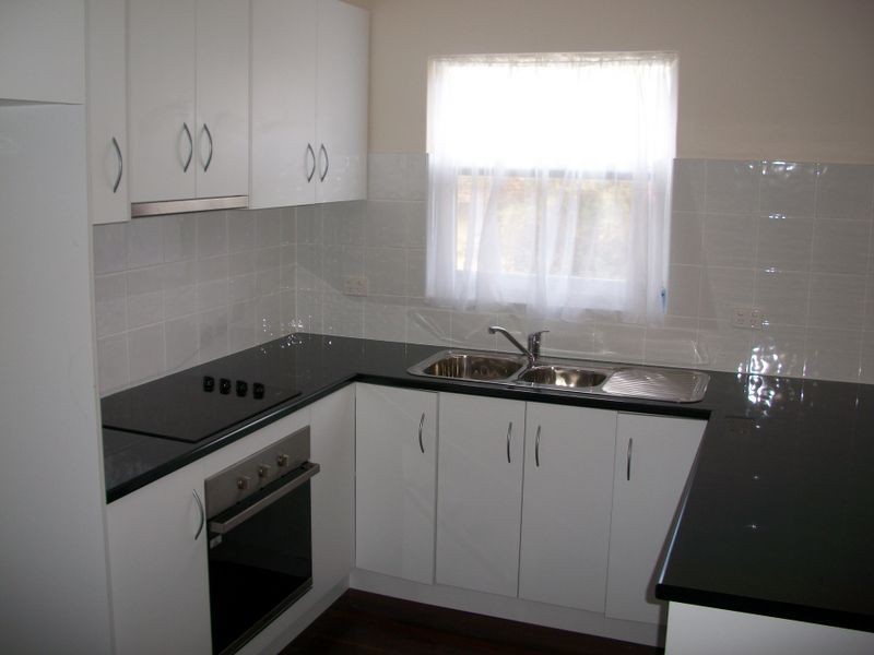 4 Greenbank Grove, Hackham West SA 5163