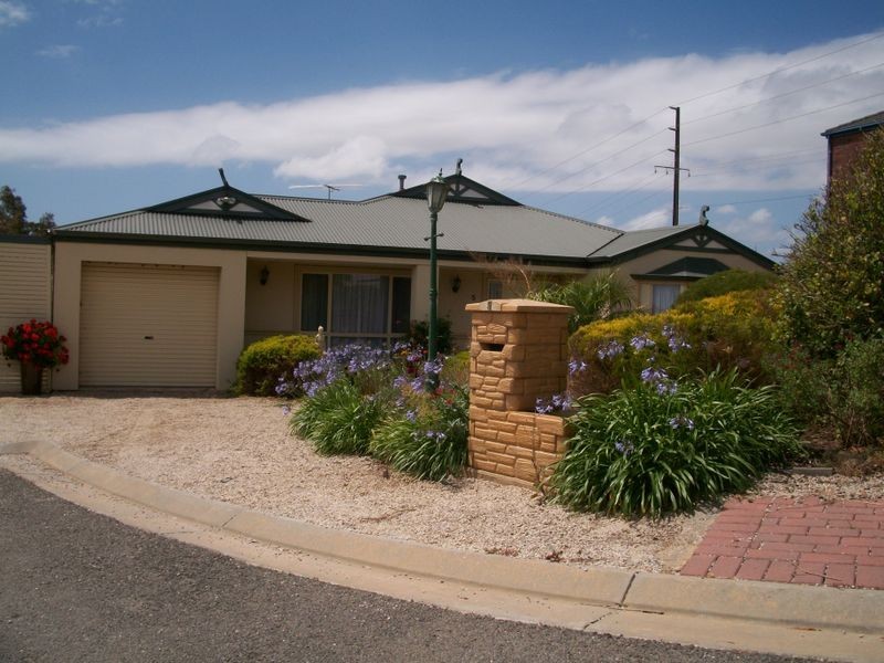 5 Coorong Court, Port Noarlunga SA 5167