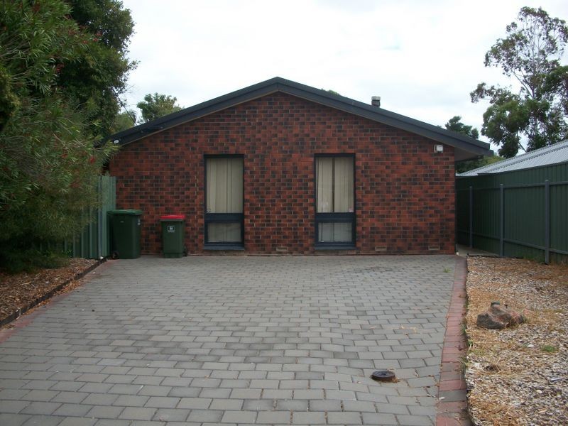 5 Mark Court, Morphett Vale SA 5162