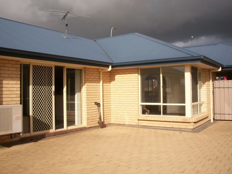 62 Grand Boulevard, Seaford Rise SA 5169