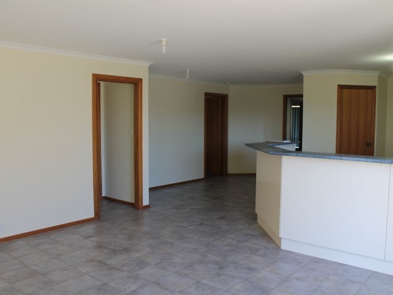 62 Grand Boulevard, Seaford Rise SA 5169