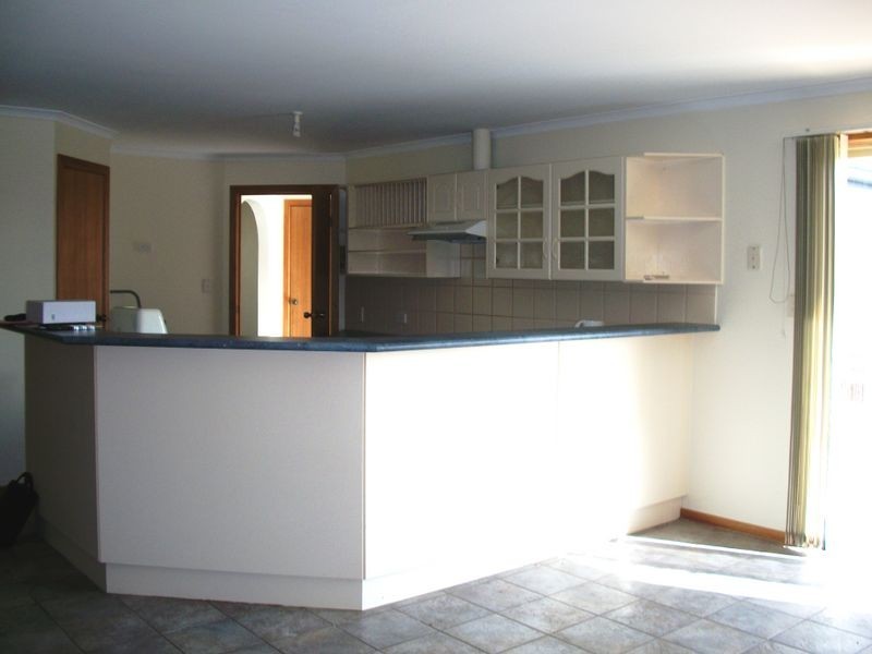 62 Grand Boulevard, Seaford Rise SA 5169