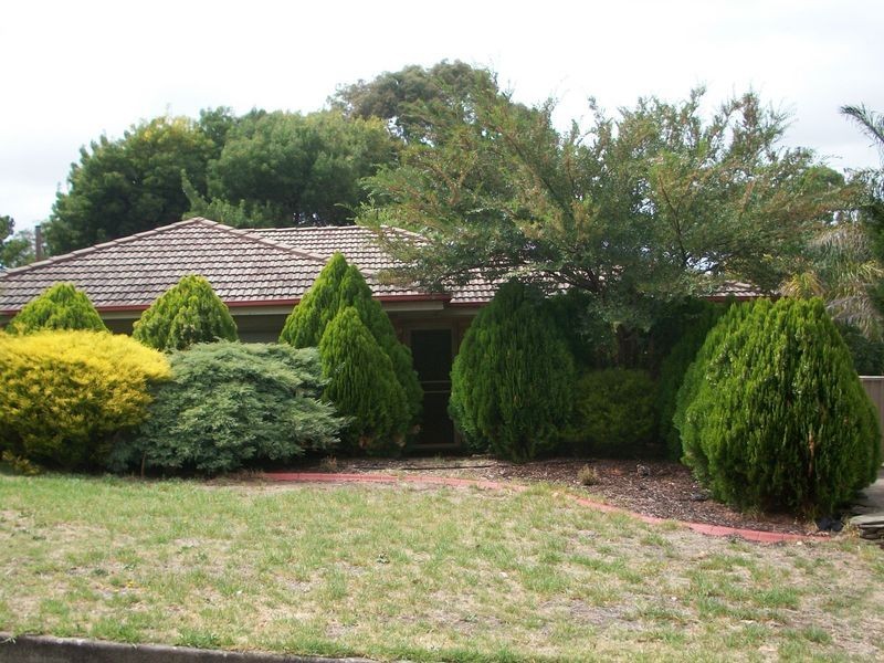 4 Melinda Road, Hackham SA 5163