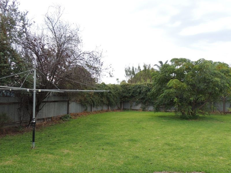 3 Sunglow Crescent, Hackham West SA 5163